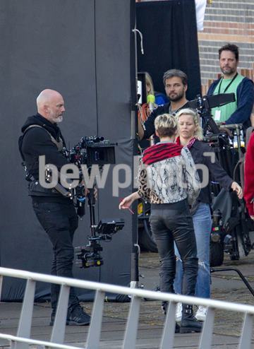 Pictures of Kristen on the set of #CharliesAngel [Oct 13] via bewphoto