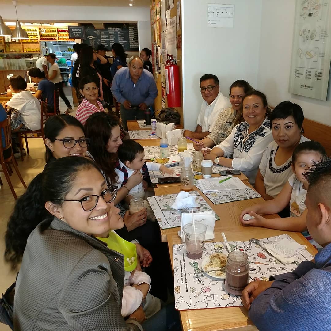BNVNDaHolanda's tweet photo. El día de hoy finalizo nuestro taller para Cuidadoras y Cuidadores de personas con Epilepsia, desayuno en @frutosprohibi2 donde se come el mejor hemp del mundo #BeHemp
¡Gracias a todos los que hicieron posible este taller! @welbingmexico @ApapacheA @AmenaEpilepsia #CuidarEsPlural https://t.co/x1q82euwY0