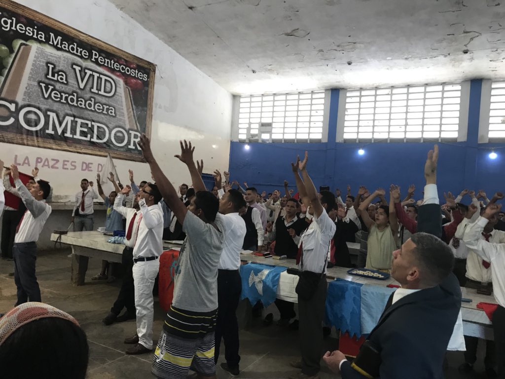 CarielStevenson's tweet photo. @CarielStevenson @TaynaMujica  ministerio internacional de adoración y alabanza @cuadrosalexander  tocuyito penal https://t.co/qHAnWym168