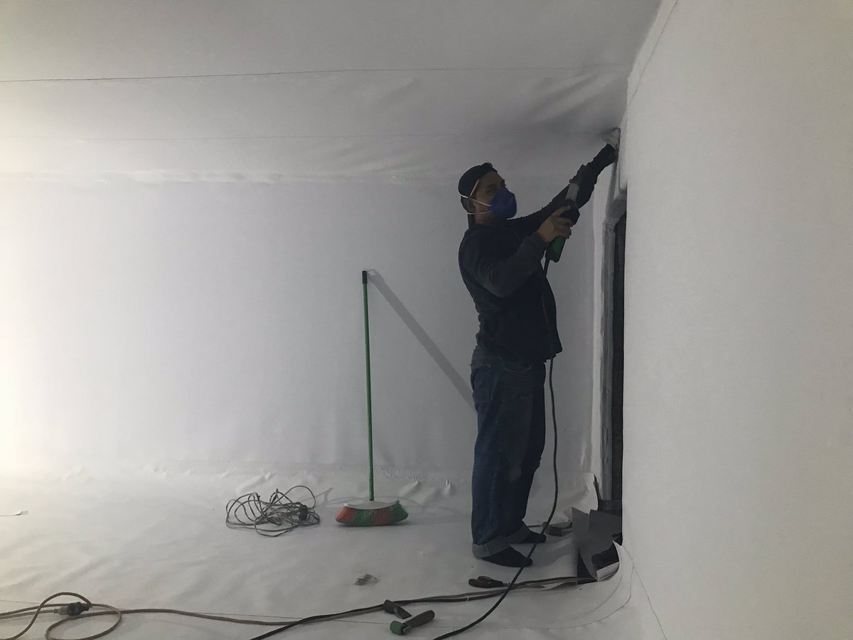 Cprocol's tweet photo. Rematando y haciendo pruebas en los sellos, obra Centro Comercial y Residencial el Bosque en Armenia (Q). Entregando antes de lo programado #membranapvc para #tanquedeaguapotable #mantenimientoedificios https://t.co/l2Y89ukFeB
