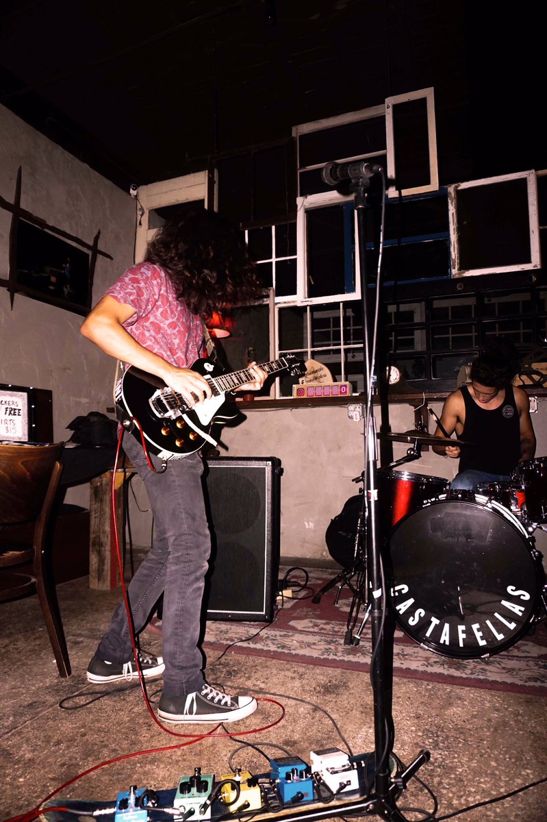 Castafella_'s tweet photo. Miami we have missed you, we are coming back to you with a fuckin banger. @pachangaex is hosting a lit festival this saturday !!! 
.
Cant wait to play we'll see you all there 🤘🏻
.
📸 @stephenlutt https://t.co/zzLsFspgTd