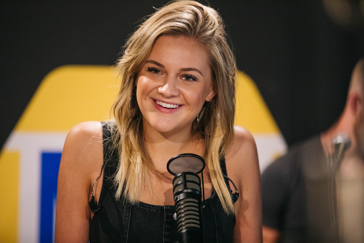 bobbybonesshow's tweet photo. ICYMI... listen now to hear @KelseaBallerini #JoyWeek2018 "Landslide" cover.
+ watch it here ๐๐ผ
https://t.co/suKGo8iB2g https://t.co/a4y3tqvNlP