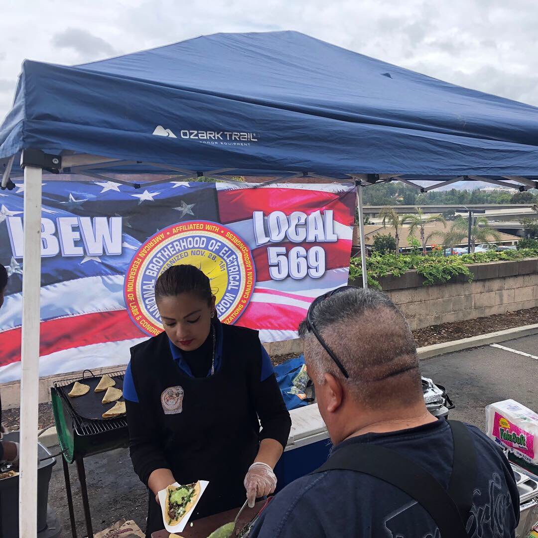 ScottPetersCA50's tweet photo. Ballots are in mailboxes, so that means #TeamPeters and the whole crew are hitting the streets for @NathanFletcher and @DrJen2018. So powerful to see the enthusiasm for Democrats all over San Diego County. The  🌮🌮🌮 ain’t bad either. #CA52 #BlueWave https://t.co/wvoowMdpRy