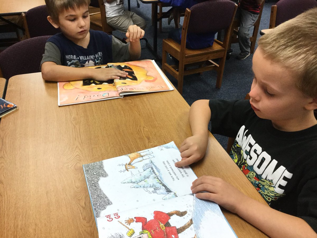 SusanCookTeach's tweet photo. Discovering different reasons for choosing 📚@zawisza1stgrade Just right books allow us to grow! An easy book may make us 😊 &amp; a hard book read w/a buddy can stretch our 🧠. #jwreason #jwgrows https://t.co/WNDInZDAiA