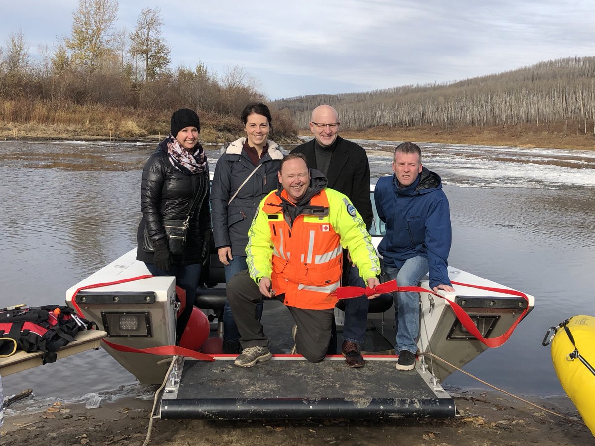 DonaldKScott's tweet photo. Happy to celebrate the addition of a new watercraft to the Fort McMurray Search and Rescue operation. Thank you to the sponsors who helped make this happen! The new watercraft will allow search and rescue volunteers to continue playing a role in keeping our region safe #ymm #RMWB https://t.co/IjsayIW6ej