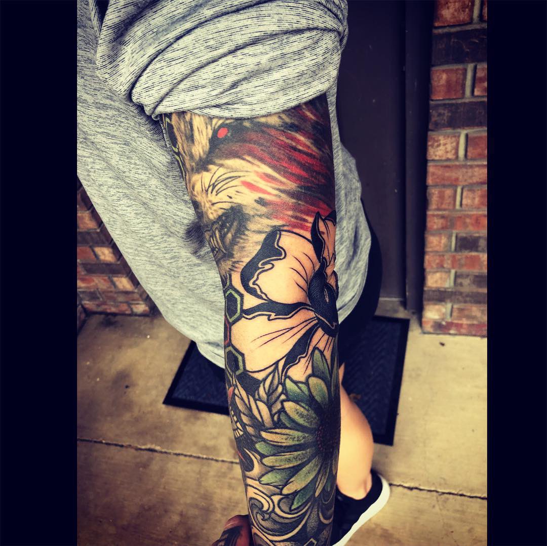 ShelbyyKayee's tweet photo. I’m thrilled with how my sleeve is turning out! Super stoked to see it when it’s finished. 🤪 https://t.co/7qDyqbjPE1