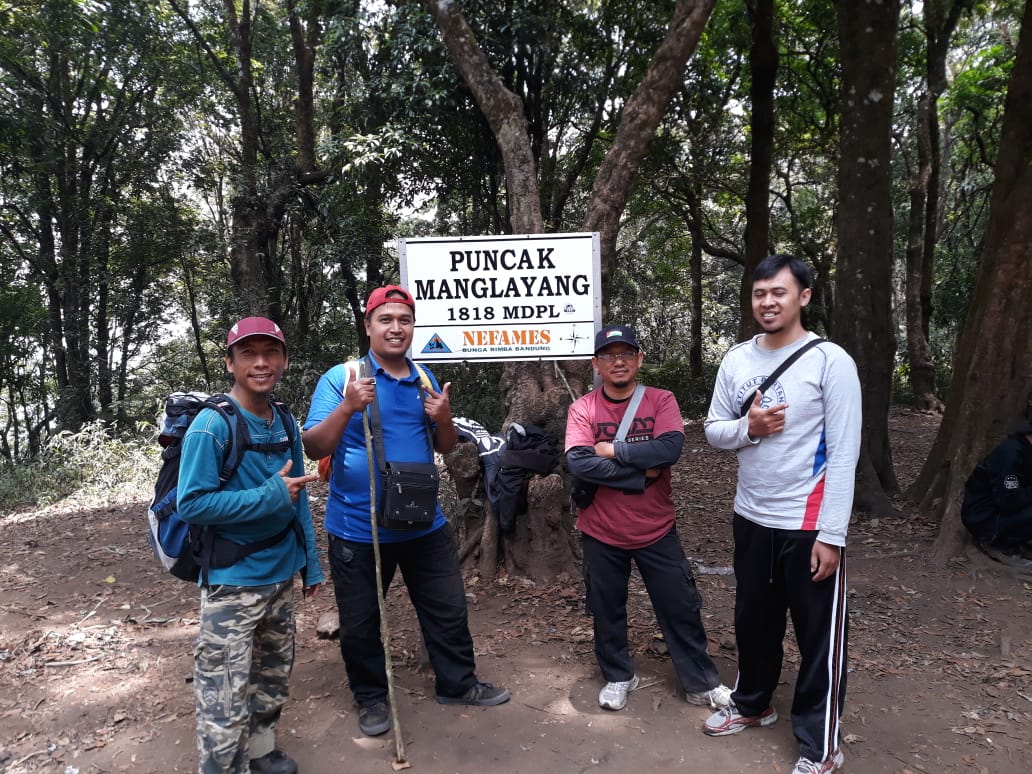 setiaone83's tweet photo. (tek-tok gn.Manglayang 1818 mdpl)
#belajarkepadaalam
#ndakigunung #ndakitektok #ngopidigunung #gunungmanglayang #batukuda #pendakiindonesia #pendakimuslimindonesia #tsufuk #sahabatsyurga #musyafircahaya #abisangpembelajar #penulisdadakan #ketikaikhwahgendut #cileunyi #bandung https://t.co/5NOfQ0xueZ