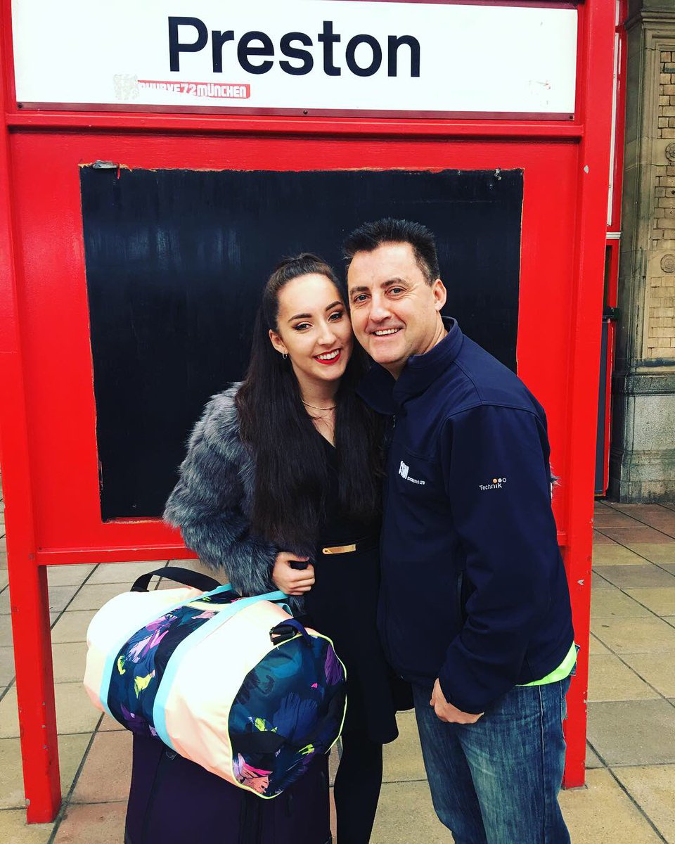_larissaking's tweet photo. Mary Poppins has competition for the amount of things you can fit in a bag- I’m definitely not one to travel light!

Saying goodbye for now to my parents as I head to Milton Keynes to begin the next adventure! 
@TEDGroup 
#marellaexplorer #Dancer https://t.co/GefCK94VbW