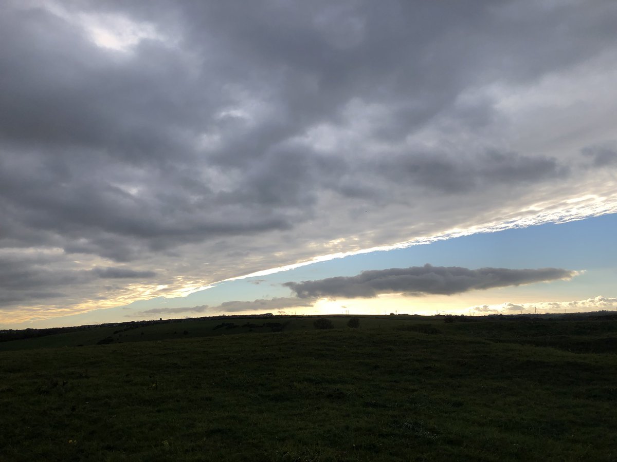 JohnQuincey1's tweet photo. Last of Callum #Seaham #Beaconpoint @CloudAppSoc @StormHour @DurhamCoast https://t.co/vpXwU9WqMy