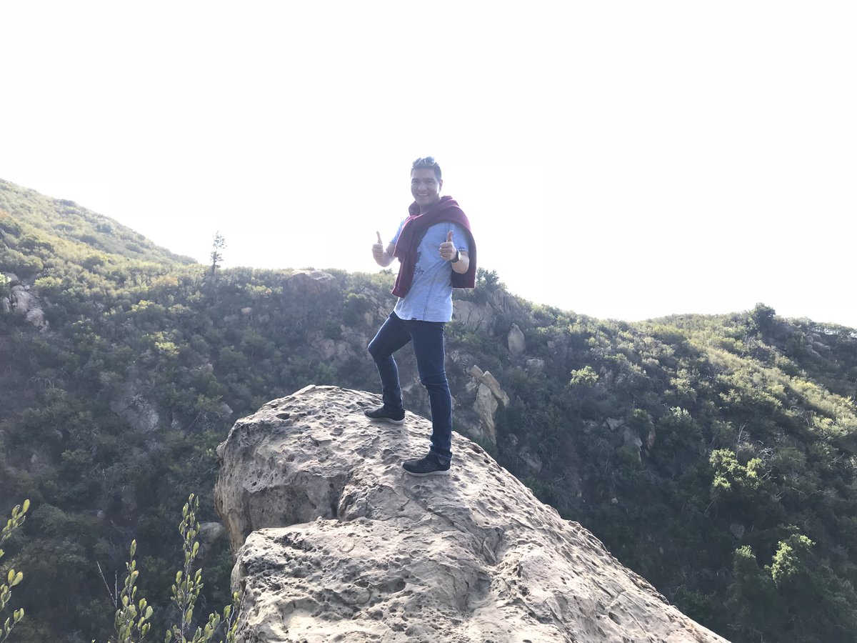 mai_gch's tweet photo. We organized a hiking event at #IOT18 #IOT @iot20181 @STKO_UCSB . Hope everyone enjoys the conference. https://t.co/lbZsU0tYfu