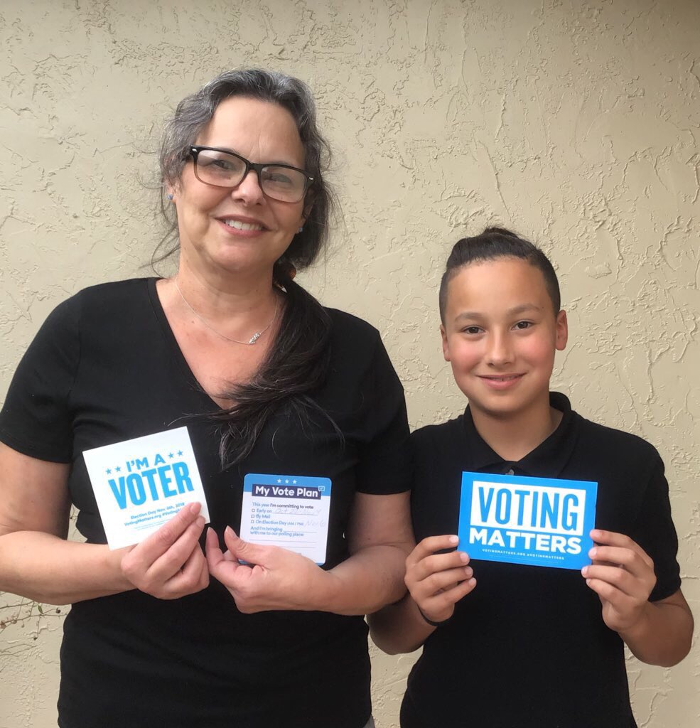 Henry_1RM's tweet photo. @TurnoutPAC @DebbieforFL Current AND #FutureVoters in #FL26 know how much #VotingMatters, especially in 2018! #Imavoter  #BlueWaveComing2018 https://t.co/uAc8UgKuPE