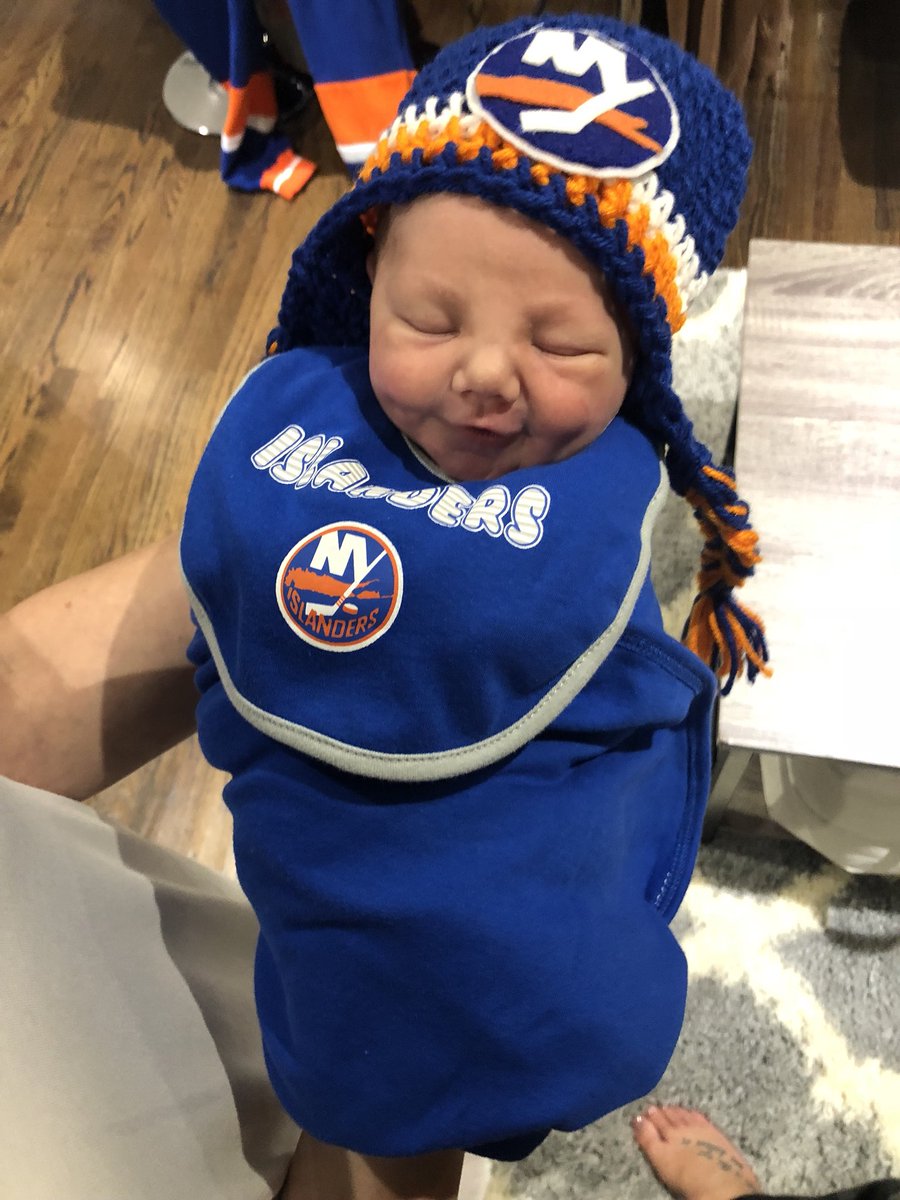 Alocasto0's tweet photo. Let’s go islanders!! https://t.co/LqXEjtb1EO