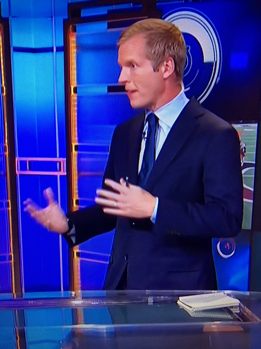 LefkoeShow's tweet photo. ๐จSIMMS IS ON TV!๐จ
Chris is holding it down on @SNFonNBC tonight!
Grab a blank photo and send us your #SimmsMemes. Weโll retweet the best submissions ๐ https://t.co/8JvPkchUyg