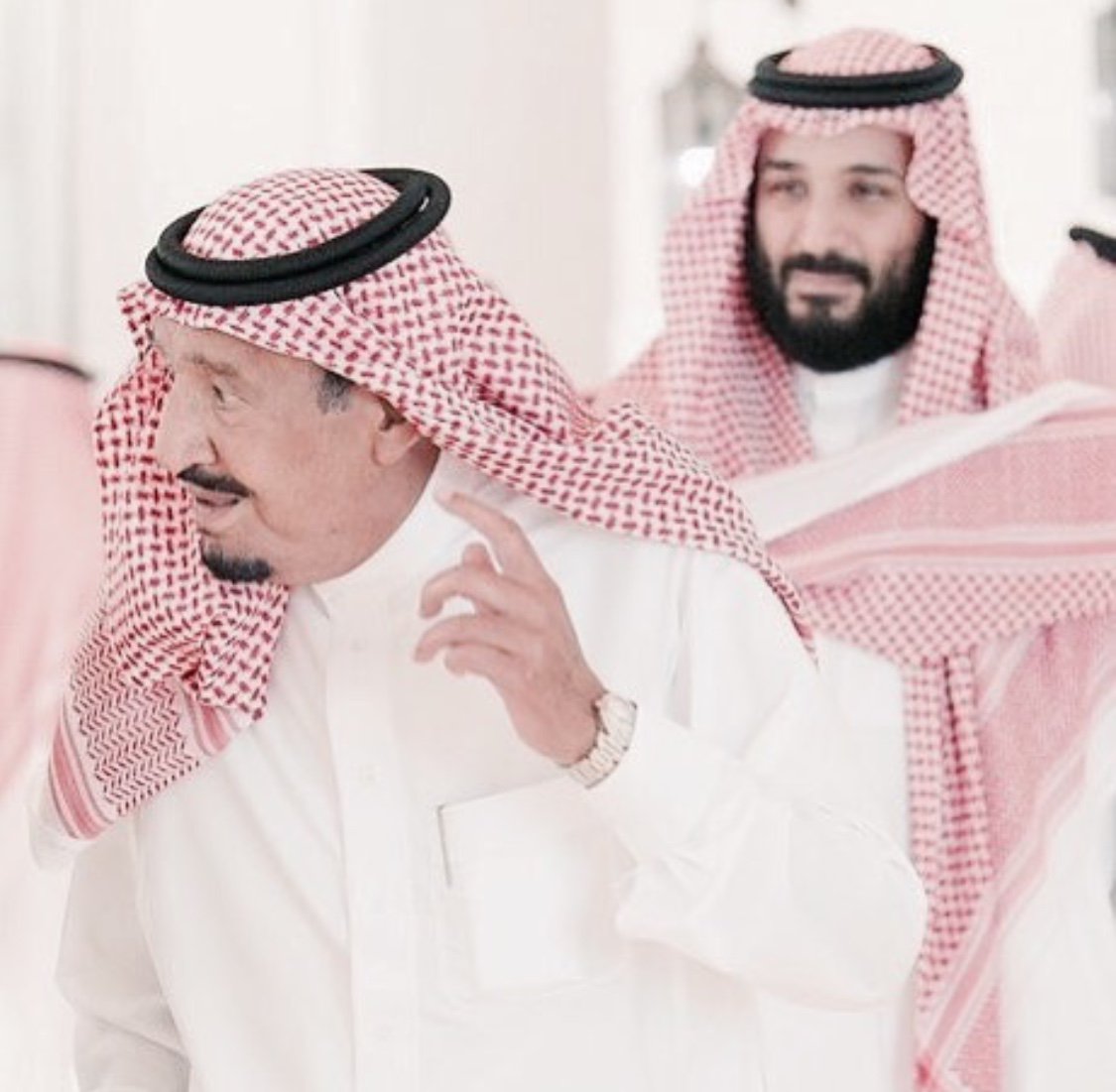 112500000's tweet photo. دام عزكم ونحن معكم يدا واحدة . #السعوديون_صف_واحد_مع_قيادتهم https://t.co/H45qQEx7mm