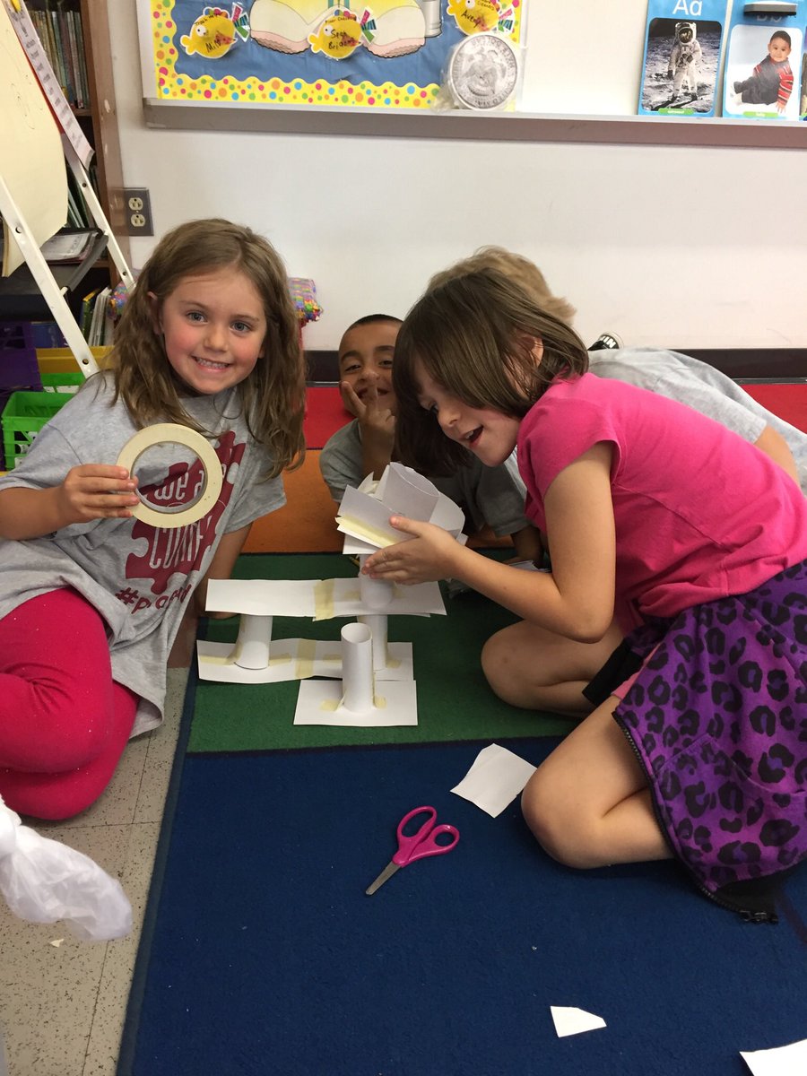 Jason_Erk's tweet photo. We had a great “First Friday” with a team building, STEM activity! Thanks for sharing this idea #trumelem #qcsd #pfaffproud https://t.co/IhmV4z6Uej