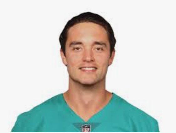 416Football's tweet photo. Brock Osweiler looks like Jason Butler Harner from Ozark https://t.co/AB4gRXZI6U