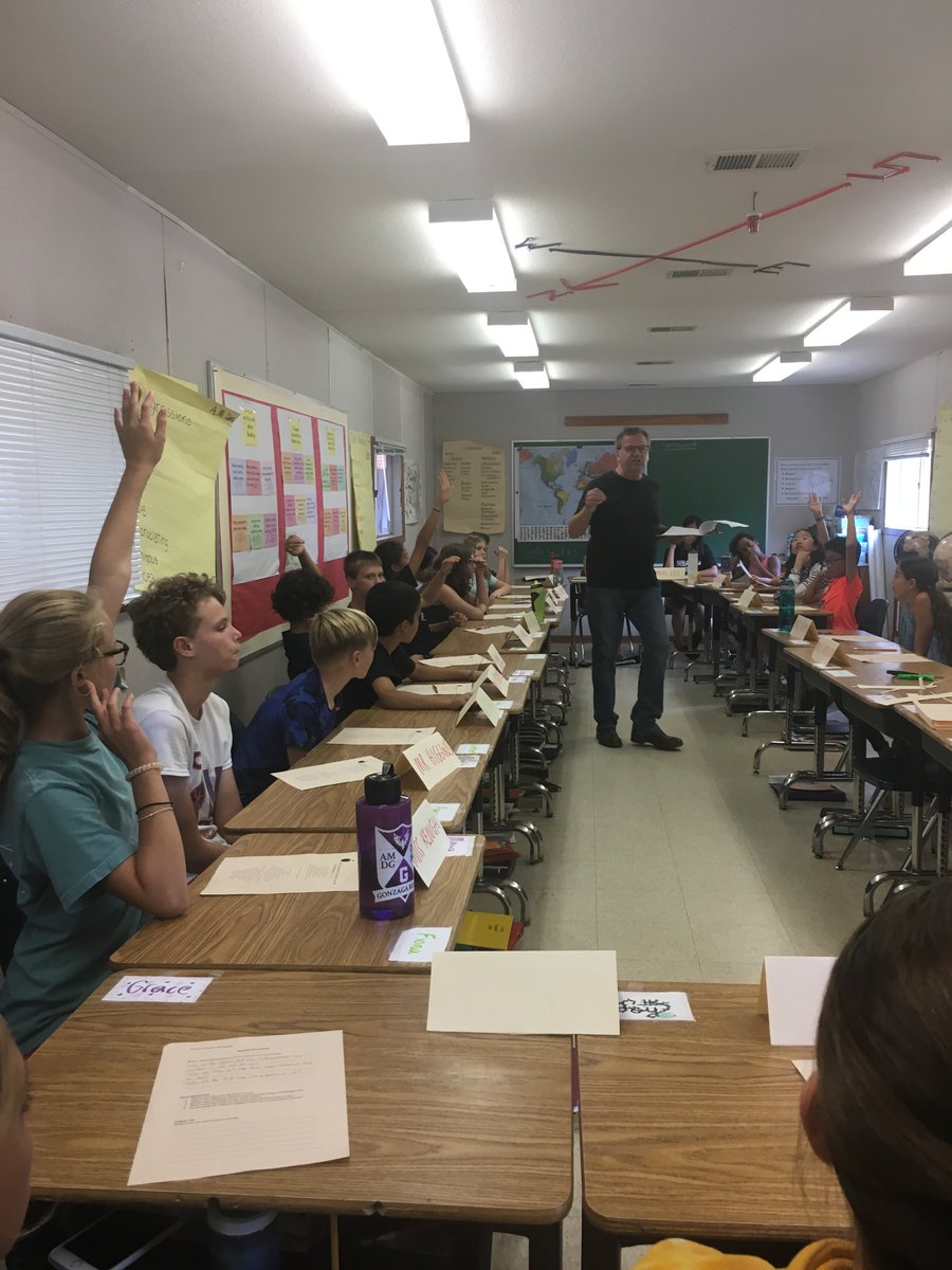 KentGardens's tweet image. Everyday we strive to support our students in exploring and engaging in critical thinking! #socraticseminar #PBL #mathproblemsolving #kgpride #strongertogether