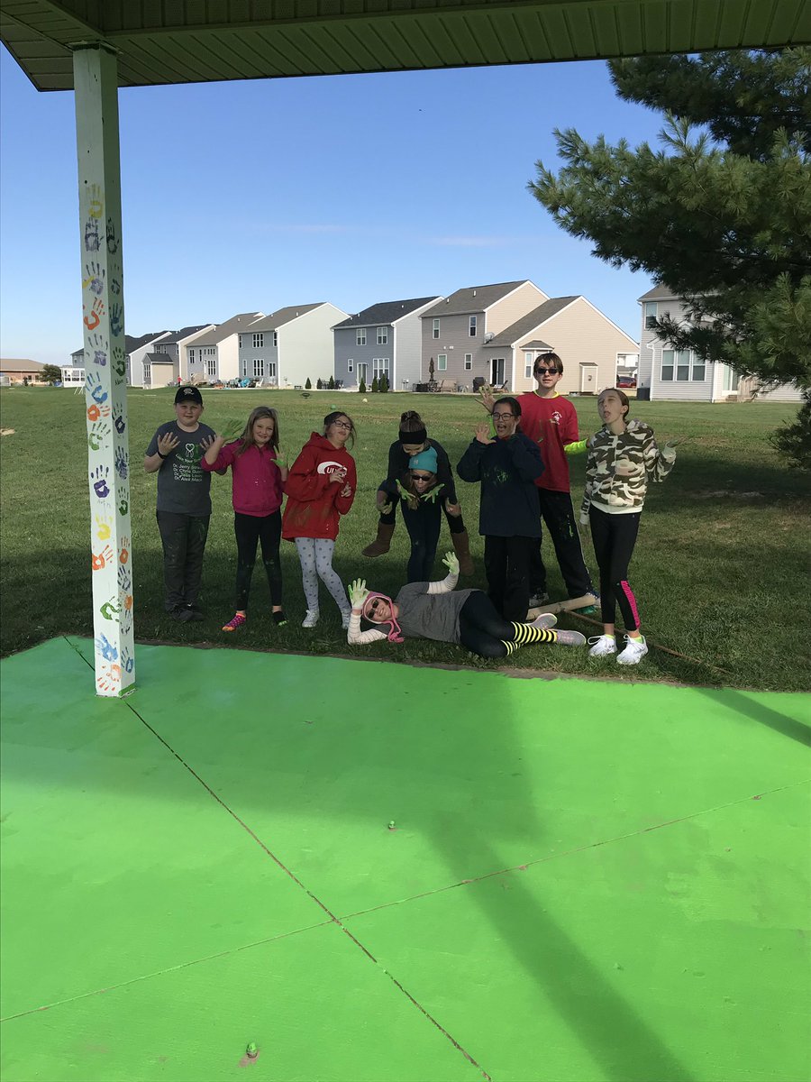 So proud of these kiddos and their hard work today making safe zones.#startwithhello#savepromise @CreekviewIS