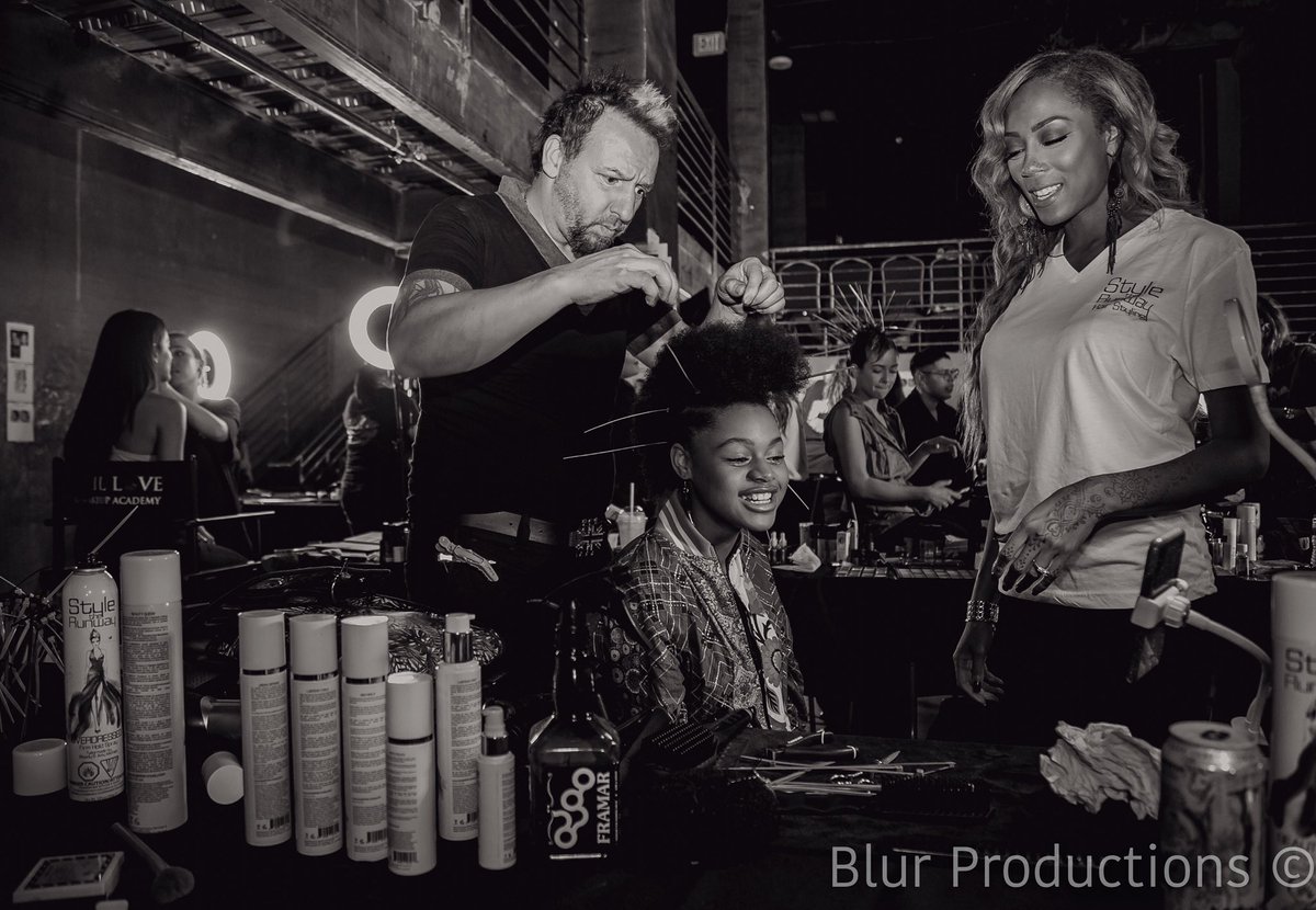 ProductionsBlur's tweet photo. @styletherunway is absolutely killing it with their designs and looks @ArtHeartFashion this weekend! 

With amazing looks and designs for all the #designers for @LAFW 

Here are some #bts images from these last 2 nights. https://t.co/My3poKmVJj