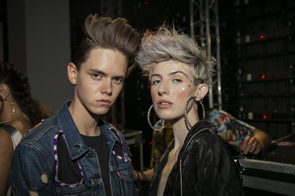 ProductionsBlur's tweet photo. #bts @LAFW with @Redken5thAve it was a pleasure to cover #lafw for the first time and we cannot wait until next year and al the events leading up to @FashionWeek throughout the next few months 🙌🏽🙌🏽🙌🏽

We have #google drives of all the images from #Fashion Week in #LA https://t.co/tXg9Of88cd
