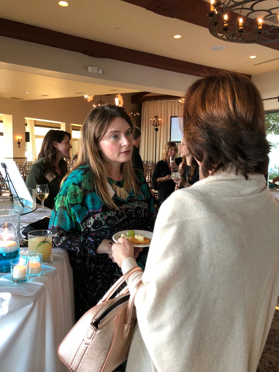 CommonSense's tweet image. Our LA event features an Expert Bar where @SierraSense and @UncommonJill are dispensing advice about kids, media and tech. #TruthAboutTech in action.