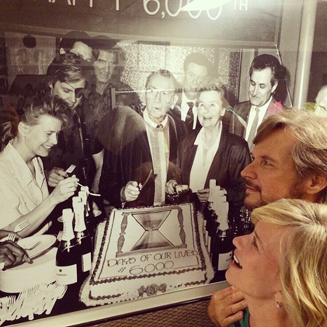 gatorx_files's tweet image. #30DayStaylaChallenge - Day 14 Fav S&amp;amp;K BTS Pic(s): 1) Because there's nothing cooler than MB wearing jeans &amp;amp; toting an Emmy; 2) 30yrs of S&amp;amp;K awesome in 1 pic; 3) Needs no 'splainin😍; 4) 1 of my BTS dreams come true ❤️(📸credit 1-3 SN &amp;amp; MB IG, 4 me) #Days #BringPatchBack #SnK4Evr