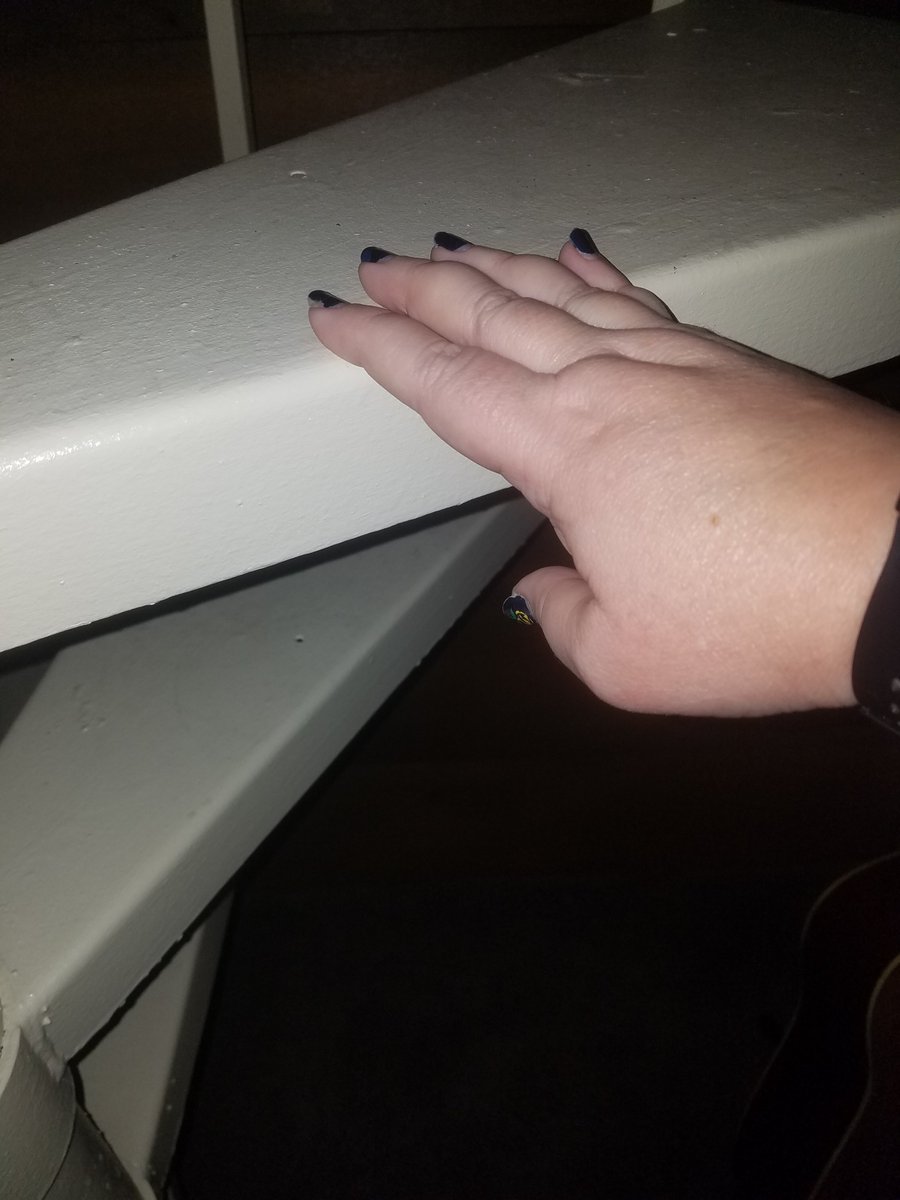 gatorx_files's tweet image. #30DayStaylaChallenge - Day 14 Fav S&amp;amp;K BTS Pic(s): 1) Because there's nothing cooler than MB wearing jeans &amp;amp; toting an Emmy; 2) 30yrs of S&amp;amp;K awesome in 1 pic; 3) Needs no 'splainin😍; 4) 1 of my BTS dreams come true ❤️(📸credit 1-3 SN &amp;amp; MB IG, 4 me) #Days #BringPatchBack #SnK4Evr