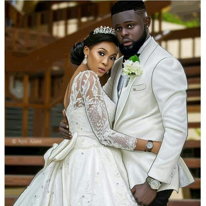 ChikaGodlydiva's tweet photo. Popular #fashion designer #Yomicasual celebrates wedding anniversary as he re-rocks his wedding suit to church 👇 
https://t.co/QQfmuE4Wex
#chikannanyelugoblog #wedding #anniversary #GodlyDiva https://t.co/Tg9HEhbGEN