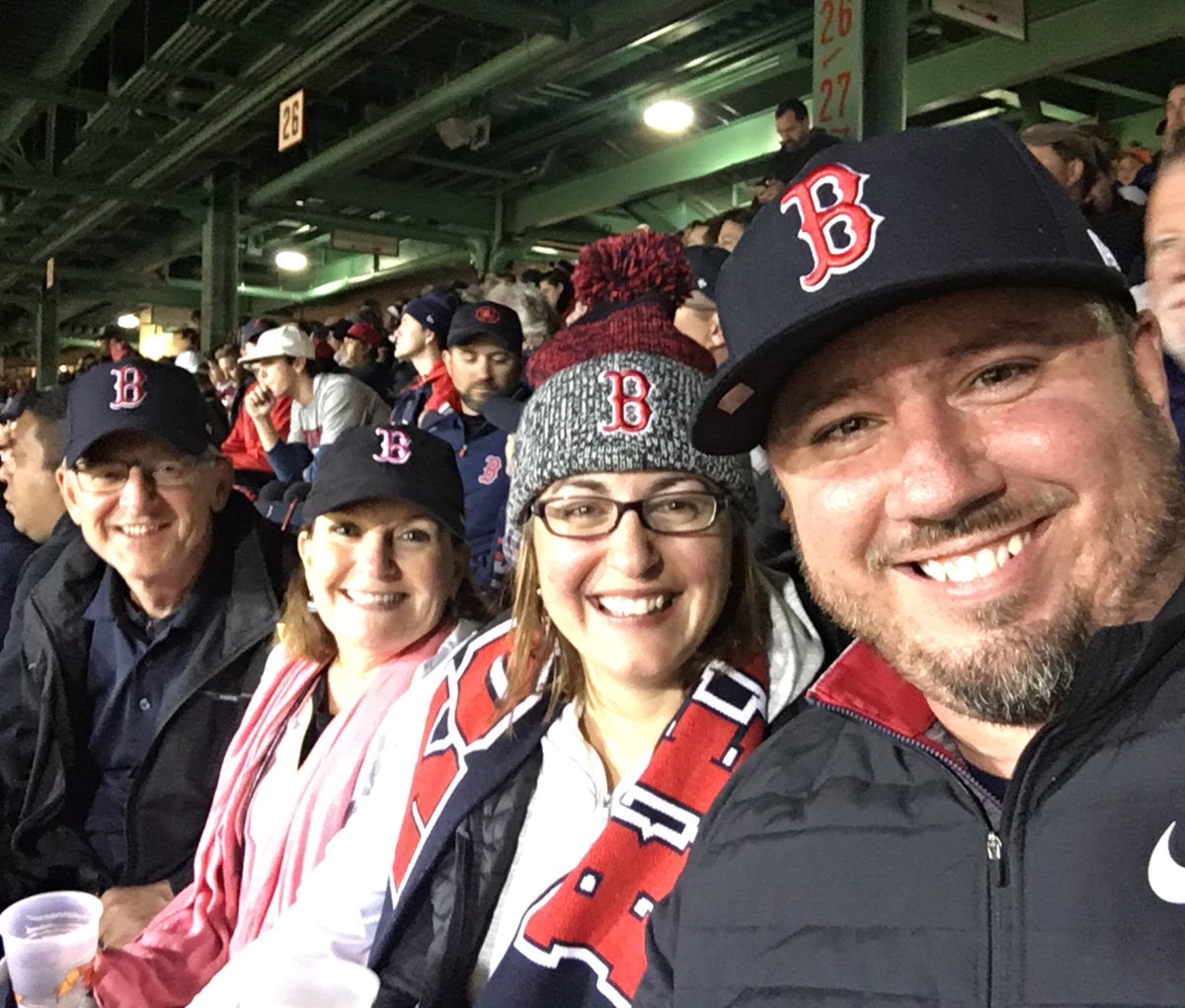 mbmackenzie's tweet photo. Go Red Sox! #myfenway https://t.co/dj5eHoL9cB