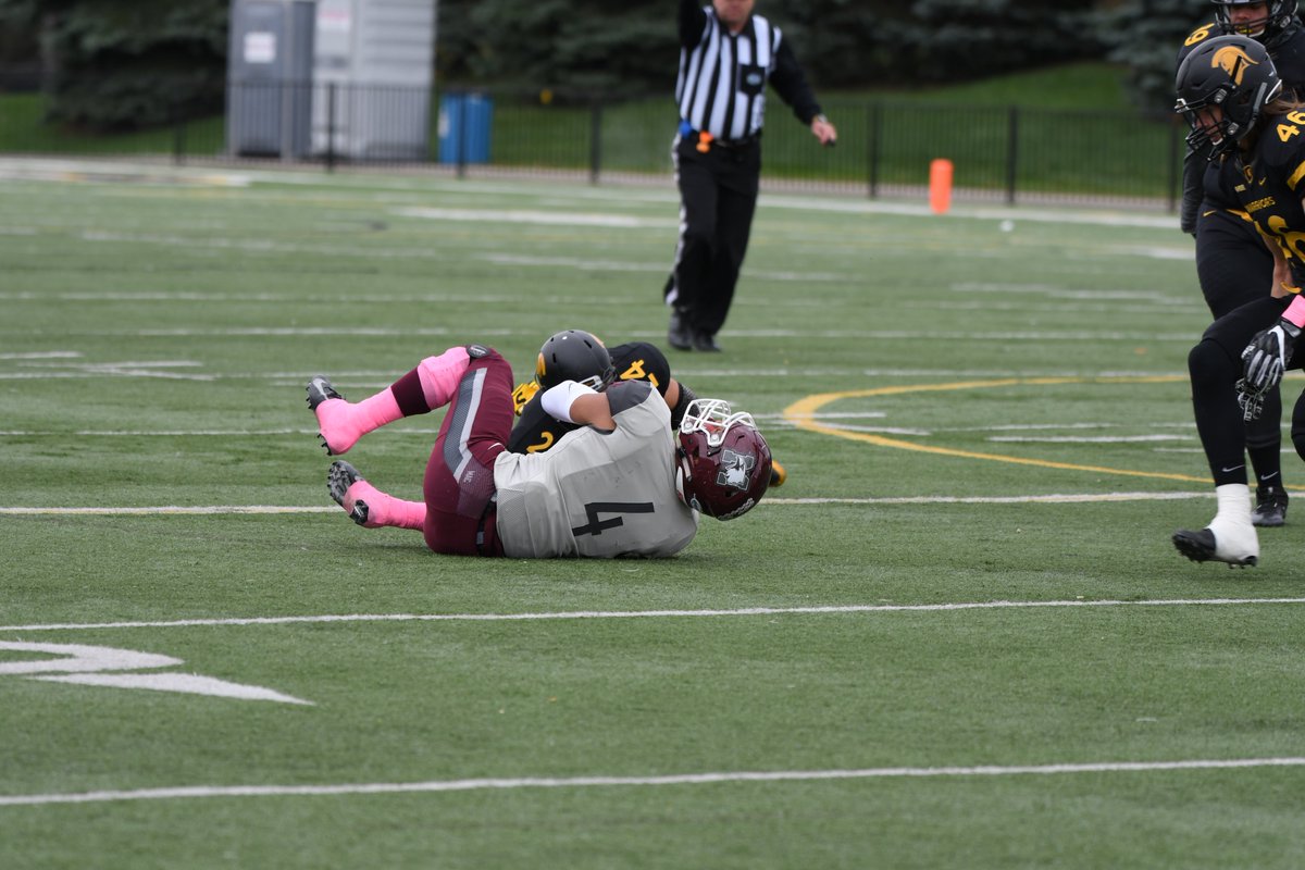 dancongdon's tweet photo. 🏈 #24, DB Andy Melo (@andymelo21), of the @UWWarriorsFB with a nice open field tackle against @Marauderftbl.  #goblackgogold https://t.co/VIZ32bmcYo