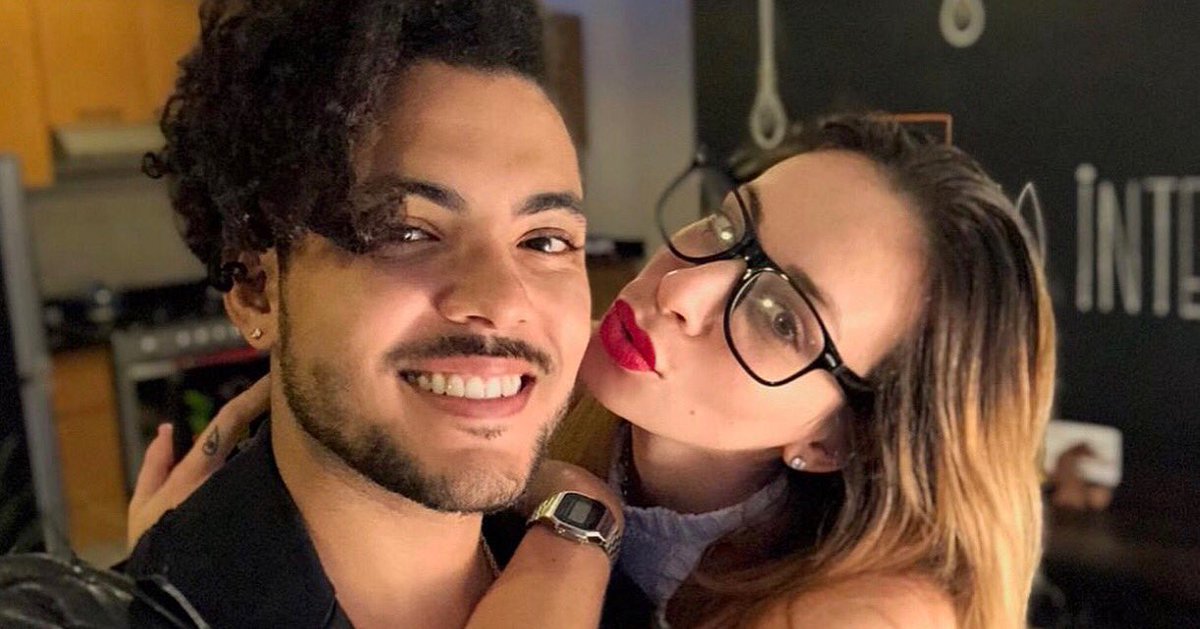 soyravelo's tweet image. Buenas noches; ya nos vamos a terminar los últimos capítulos de #Élite en #Netflix.🍿

¿Ya la vieron? “¡Eshtoy que flipo tío!”. #Jodé