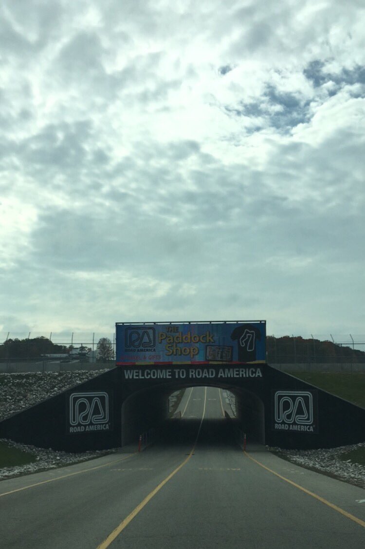 JamesGangRacing's tweet photo. Enjoyed the fall colors today. #supermoto #roadamerica #motorplex https://t.co/82SFmU8B6Z