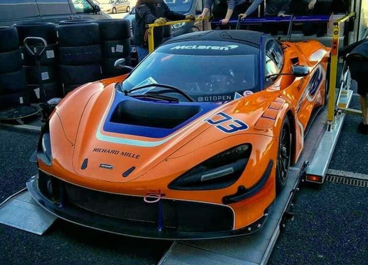 BritishGT's tweet photo. 🕵🏻‍♂️ SPIED! It’s the new and very 🍊 McLaren 720S GT3! 

Props to @fansofbritishgt for the tip-off. Well worth a follow. https://t.co/OtULX6xBGo