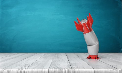 LBS's tweet photo. When things are going badly, some managers continue to invest in a failing strategy. Why is that and what can they do to avoid this 'escalation of commitment'? https://t.co/V6qvd8OMxy https://t.co/eWahfRyRg4
