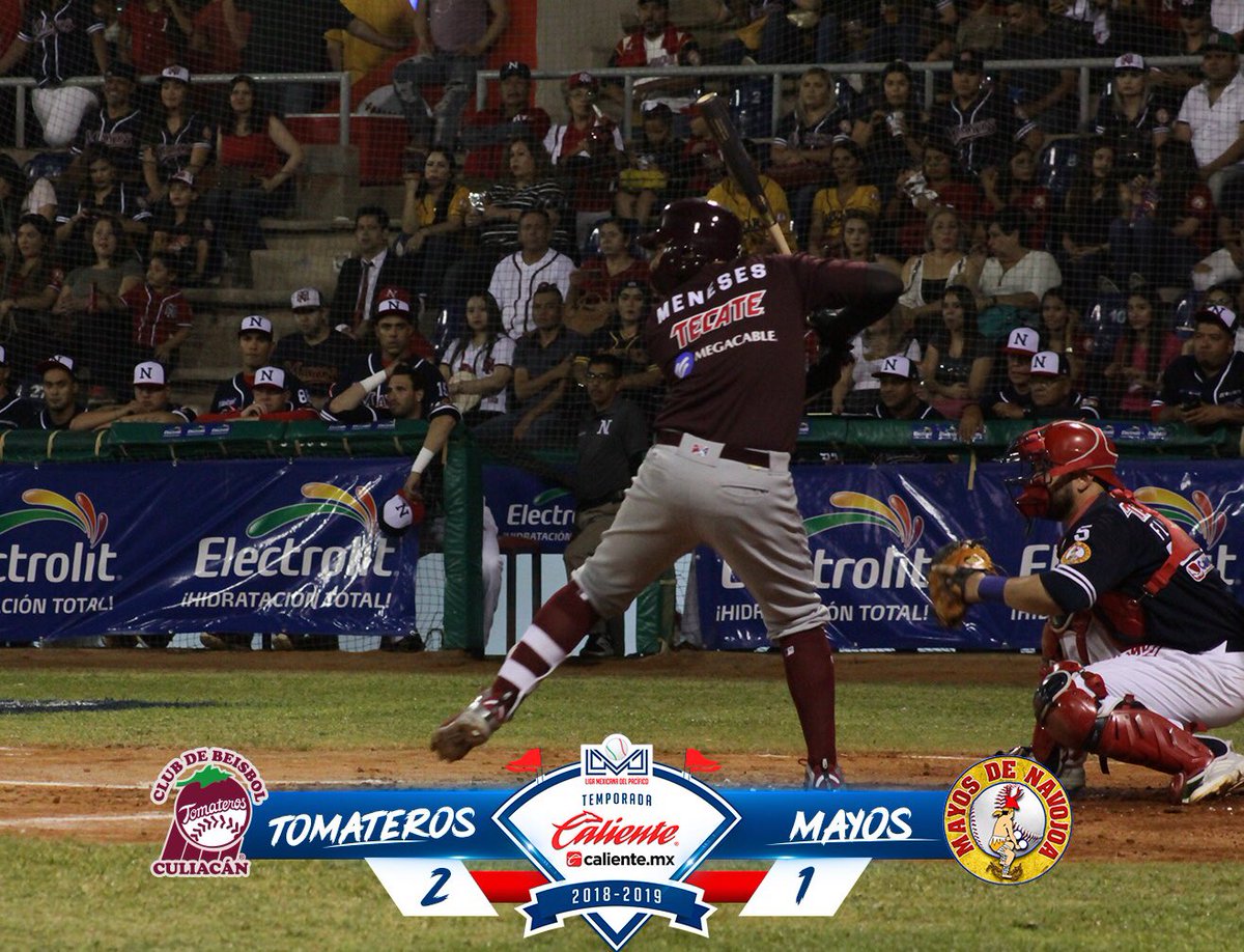Liga_Arco's tweet photo. Joey Meneses impulsa la de la victoria y @clubtomateros vence a @OficialMayos en Navojoa. #NaciónGuinda 

🍅 Tomateros 2
🏹 Mayos        1

#InviernoCaliente #AperturaLMP https://t.co/Xs042OyyRA