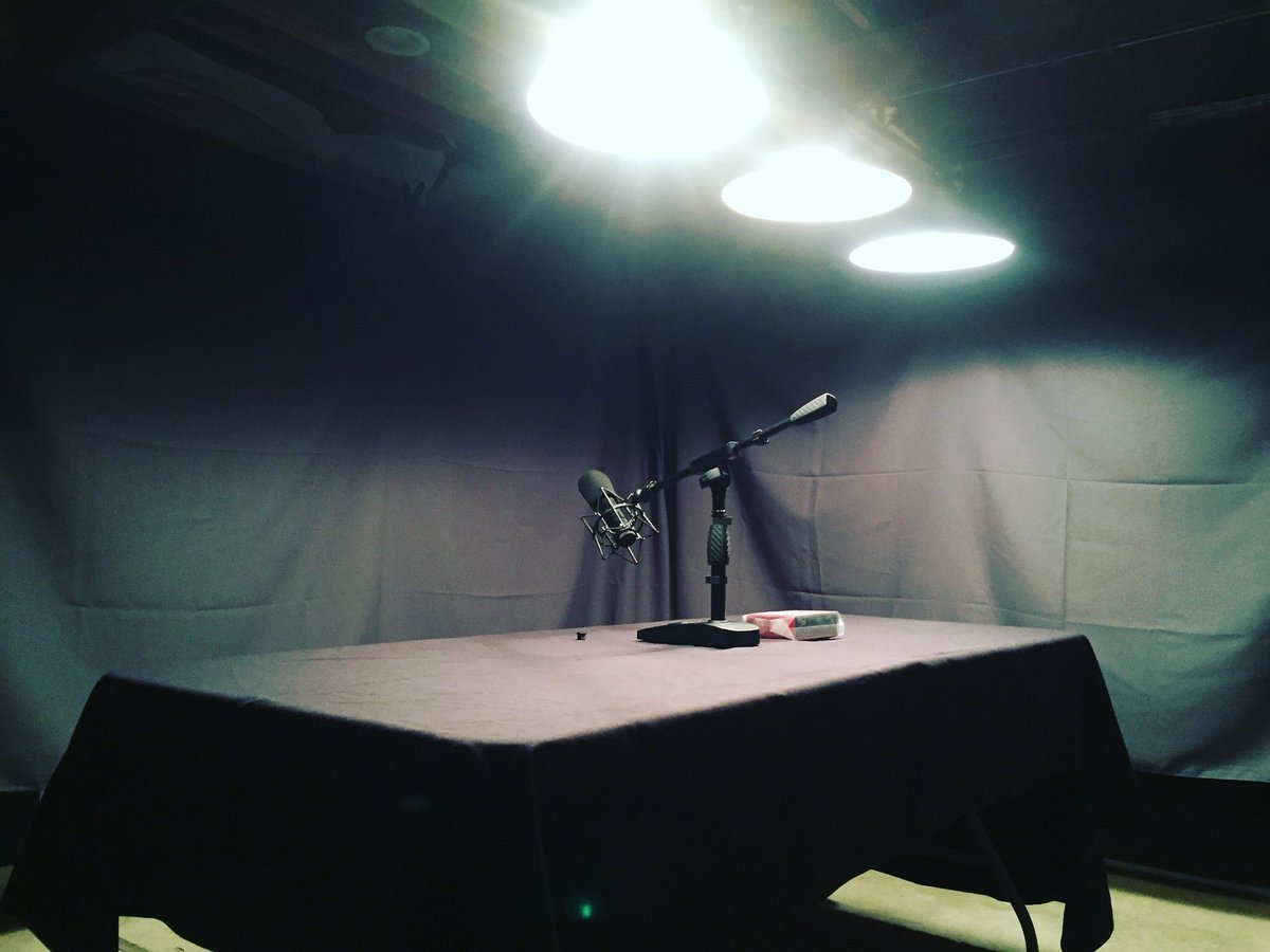 UltrahTV's tweet image. Coming soon to headphones near you. 👀👊🏻 

#100to0 #MaxOUT #Ultrah #Catch22
