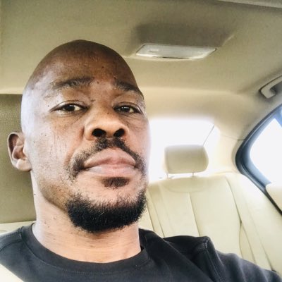dubsphiwe's tweet photo. #NewProfilePic #CleanBeard https://t.co/t55xS8xu2u