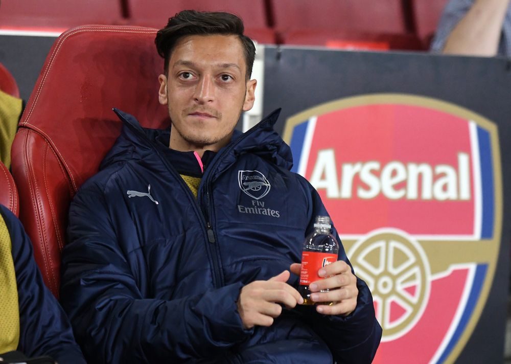 Happy Birthday to Mesut Ozil  
