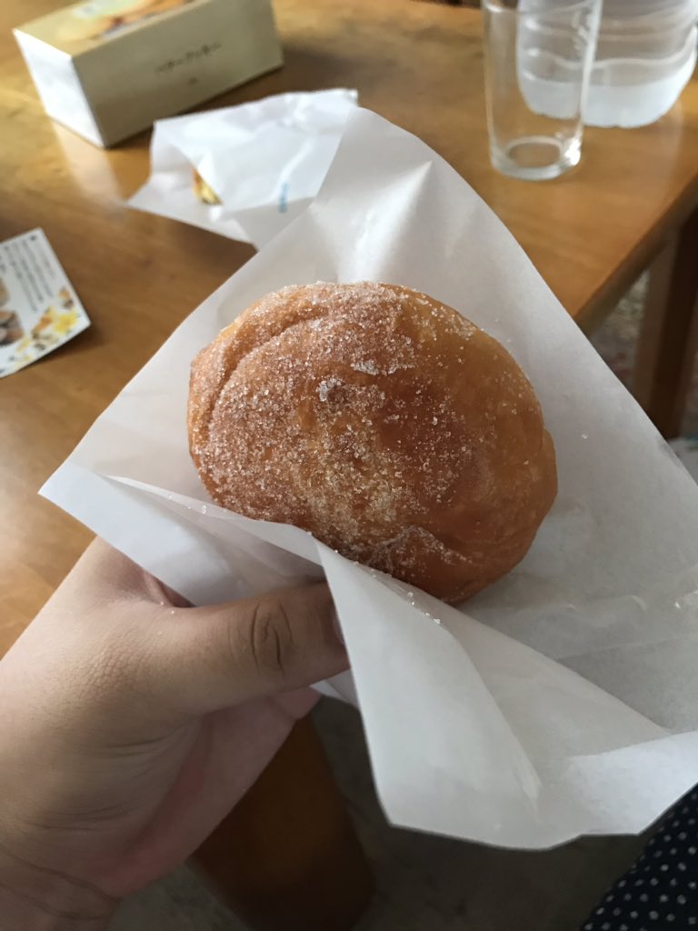 工場長 A Twitter マラサダ 以前ポケモンに出てきて 食べたいと思ってましたが コレは美味しい 揚げパンよりもフワフワしてますねー マラサダ 工場長 A Twitter マラサダ 以前ポケモンに出てきて 食べたいと思ってましたが コレは美味しい 揚げパンよりもフワフワしてますねー マラサダ