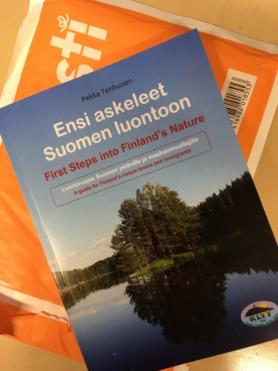 kati_pitkanen's tweet photo. Postilaatikkoon oli tupsahtanut #kuopionluonnonystäväinyhdistys #slyy Pekka Tenhusen hieno Luonto-opas Suomen ystäville ja #maahanmuuttajat. Lisää tietoa kirjasta täällä: https://t.co/wC6aF0vgQk #luontokotoutuminen #kotoutuminen #naturebasedintegration https://t.co/jVBWgDKR8C