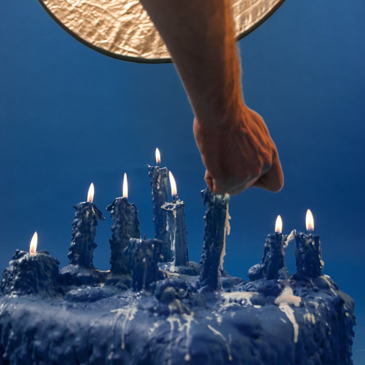 BlancFest's tweet photo. Resérvate la noche del sábado. ¡Te invitamos a nuestro cumpleaños! ¿Aún no tienes tu entrada para Blanc Nit Bestial? 🎂🍾💃#blancfest #blancnit #blancfest2018 / Pic: Making of by @parteedesign https://t.co/NVpej2BRn0 https://t.co/8AG46fQPkQ