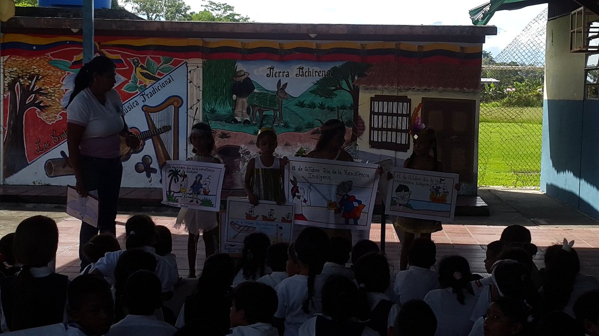 ebkm_96's tweet photo. Celebracion del Dia de la Resistencia Indigena https://t.co/8RCPUAUyyA