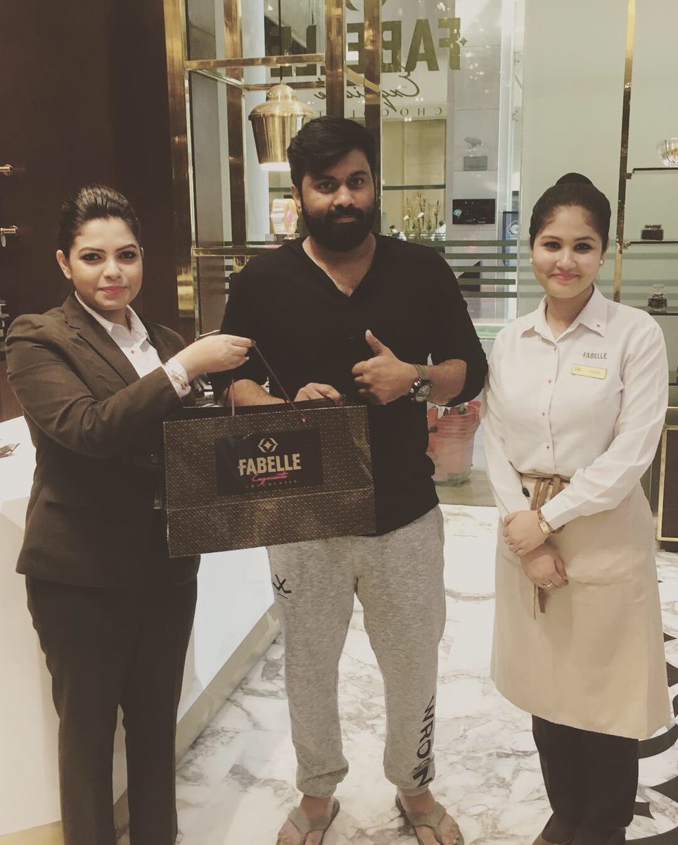 IamRVNagarjun's tweet photo. On being invited visited Fabelle in Bangalore #rvnagarjun #wpdindia @rvnagarjun9 @BCCI @teamintraining @deepikapadukone @BeingSalmanKhan https://t.co/MxZfYeNVXn