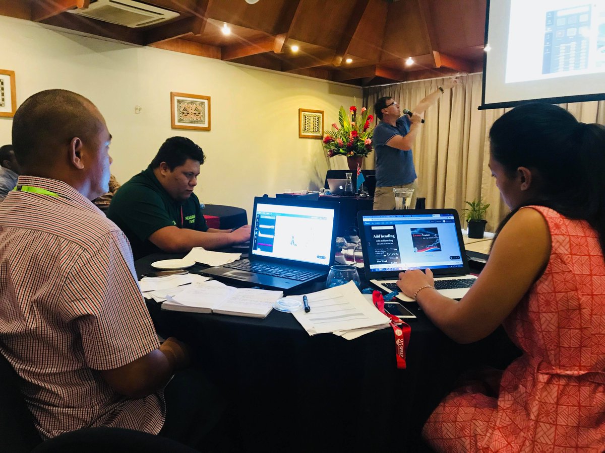 pejnetwork's tweet photo. Of all the social media training needs there are in the Pacific,  weather is one of the most important ways that it can be used.  @DaveBathur  to #Pacific #Meteorologists at the @SprepChannel  social media skills training which ends this afternoon in Nadi. #PacMetDesk #SPREP25 https://t.co/zxS4c6M1A9