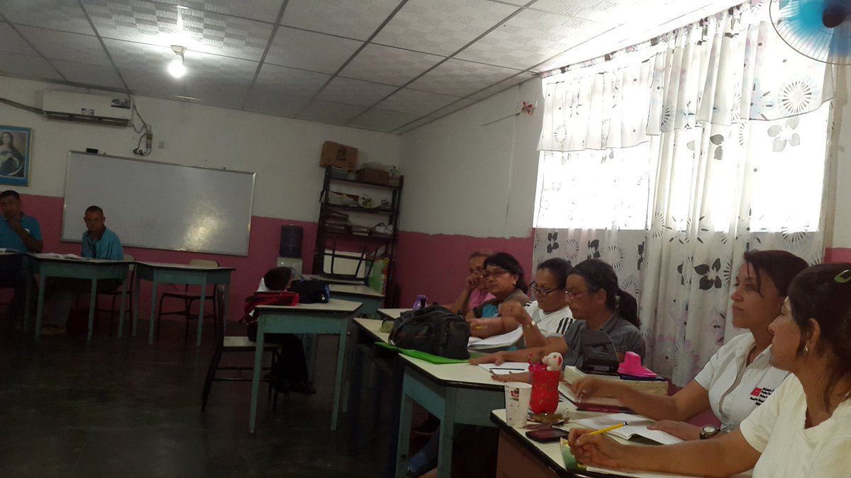 ebkm_96's tweet photo. Colectivo de Formacion Docente Tema Carta al maestro y Maestra https://t.co/ifrwDLgZJm