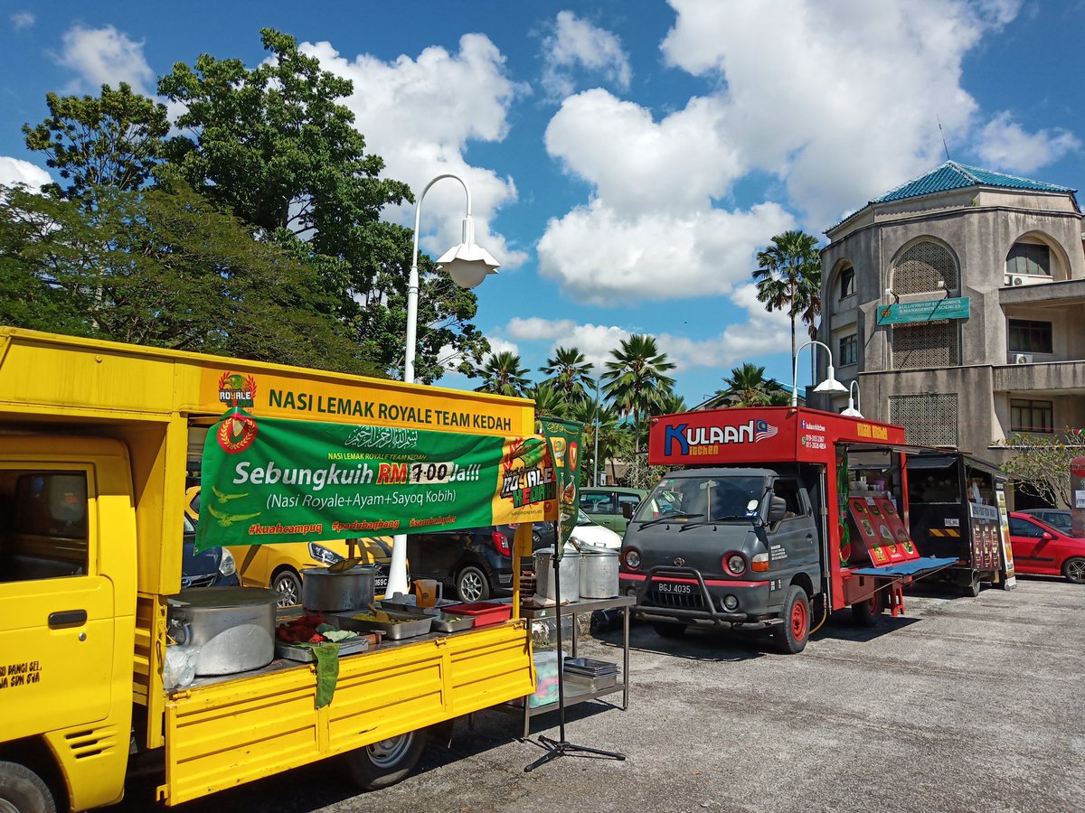 econsfest18's tweet photo. [Update]

Food trucks are waiting for you.

Visit Us now

at D'Mercato Efest 18 https://t.co/ghczPYquN8