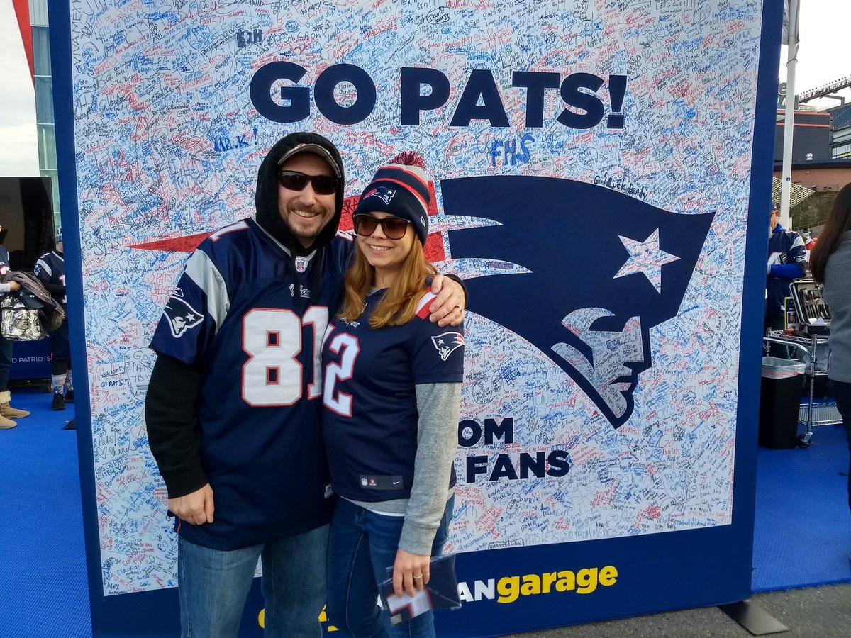 Vegas_Matty's tweet photo. Celebrating my beautiful wife's birthday at @GilletteStadium #PatsGame #OverTheTotal https://t.co/UT3sfGiFYA
