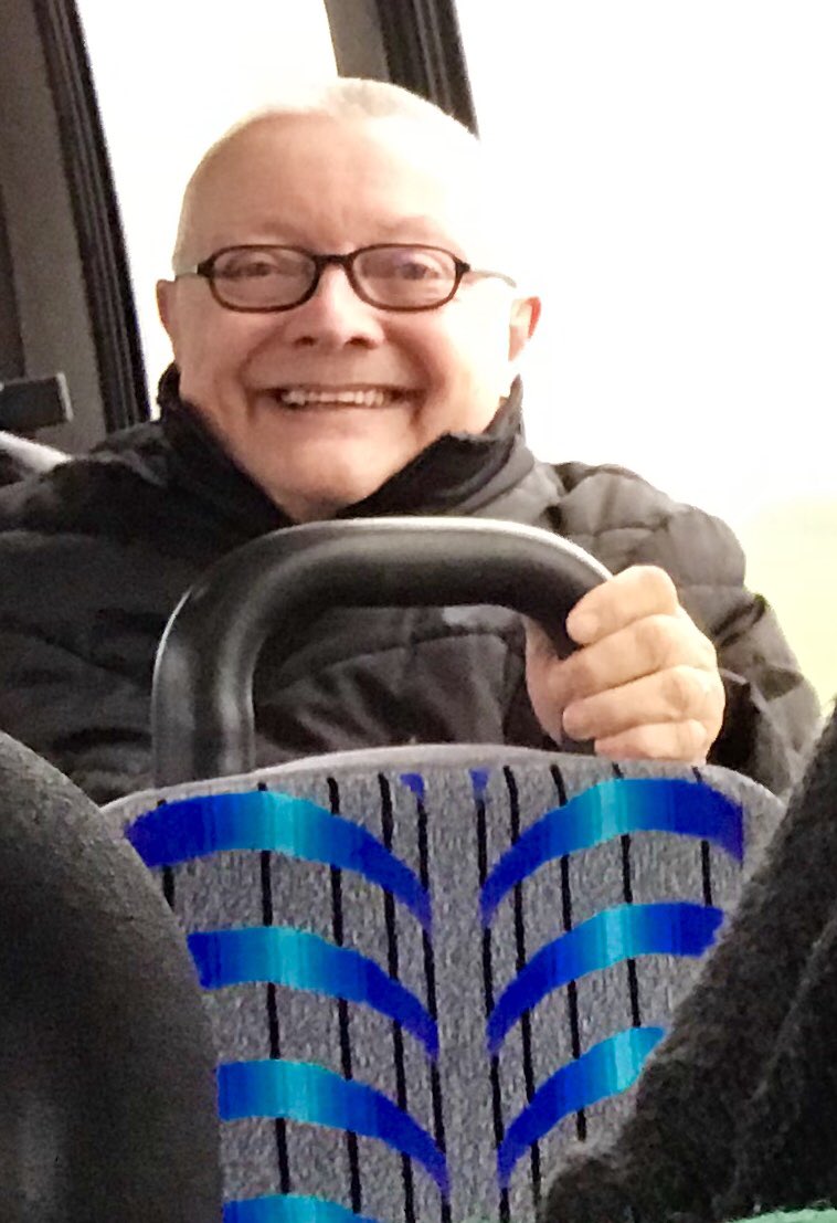 CryptoLoren's tweet photo. On the @sscasino ride from #paracon2018 to Fargo, both @Jaeldepardo and @BrightStarPromo (Jack) are caught in rapture listening to @chipcoffey on the other side of the van! ~ @CryptoLoren https://t.co/JuXmDQlYHs