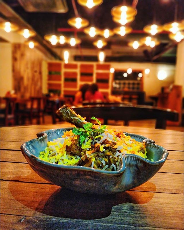 charusamarth's tweet photo. The Kolkata Chicken Biryani!
A Bengali Food Festival at Cafe By Default !
#bengalifoodfestival #durgapuja2018 #food #foodporn #foodie #cafebydefault https://t.co/KvcbcPYwbU https://t.co/J6RFvNUwu8