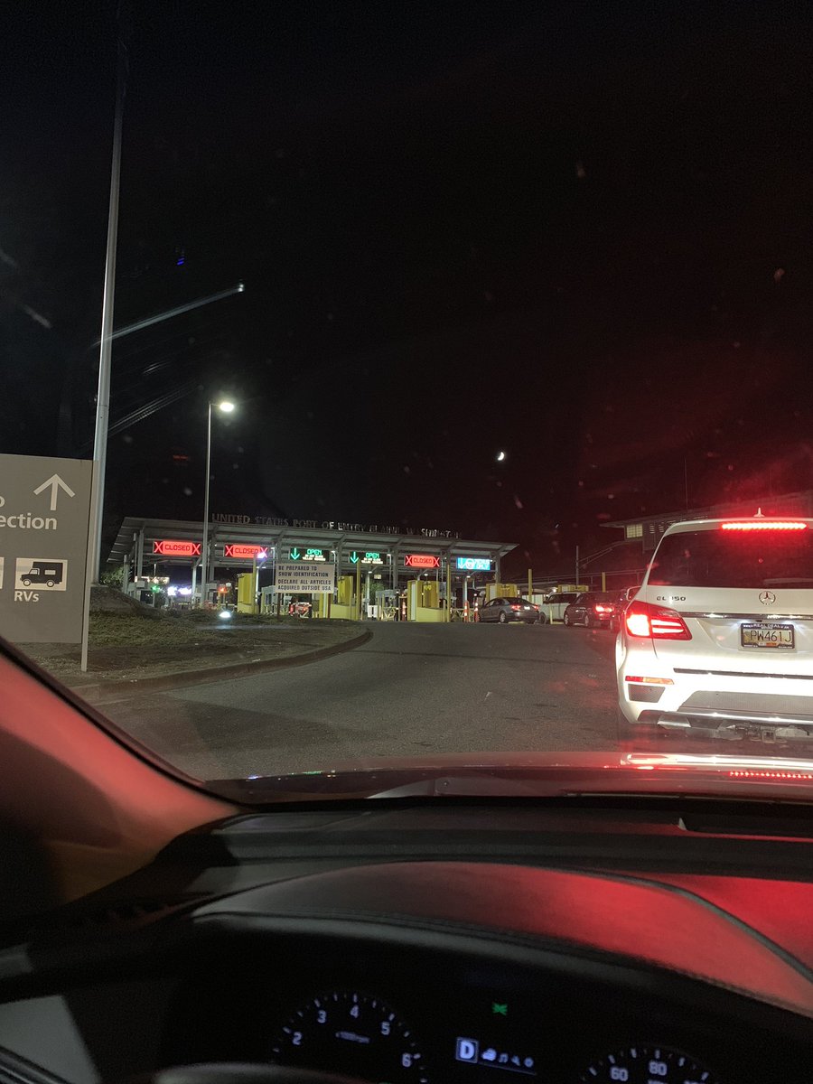 HGN_Games's tweet photo. Border crossing after #SHUX2018 #SHUX18 https://t.co/QkWIWXWBl9